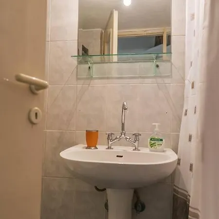 Athena's アパート Kardítsa